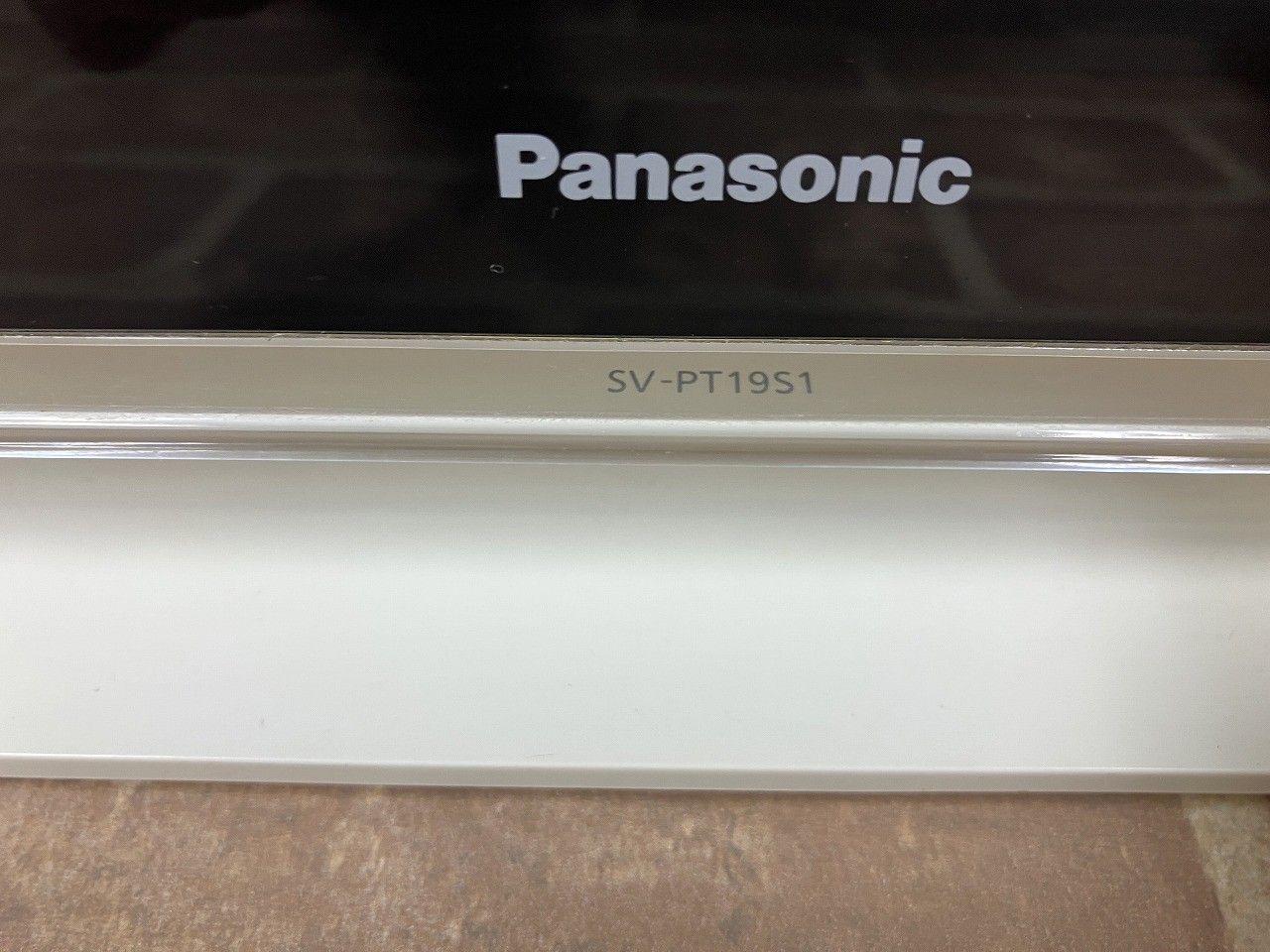 ☆状態良好☆ Panasonic パナソニック 19V型 ポータブル液晶テレビ SV