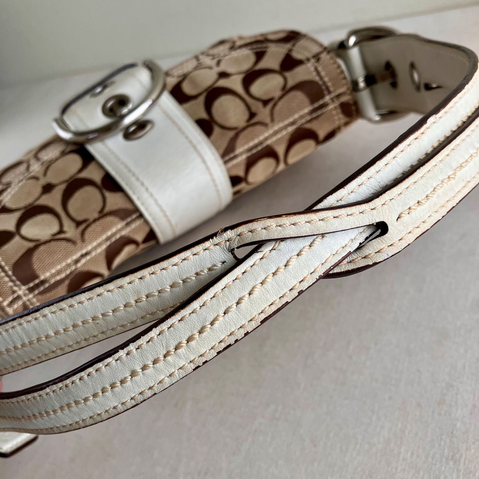 Vintage Coach y2k Signature Small Flap Soho Shoulder Bag White 