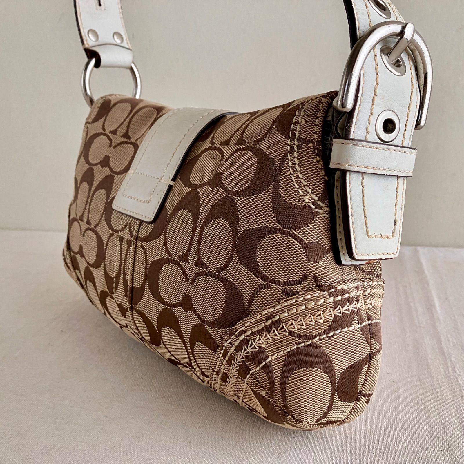 Vintage Coach y2k Signature Small Flap Soho Shoulder Bag White 
