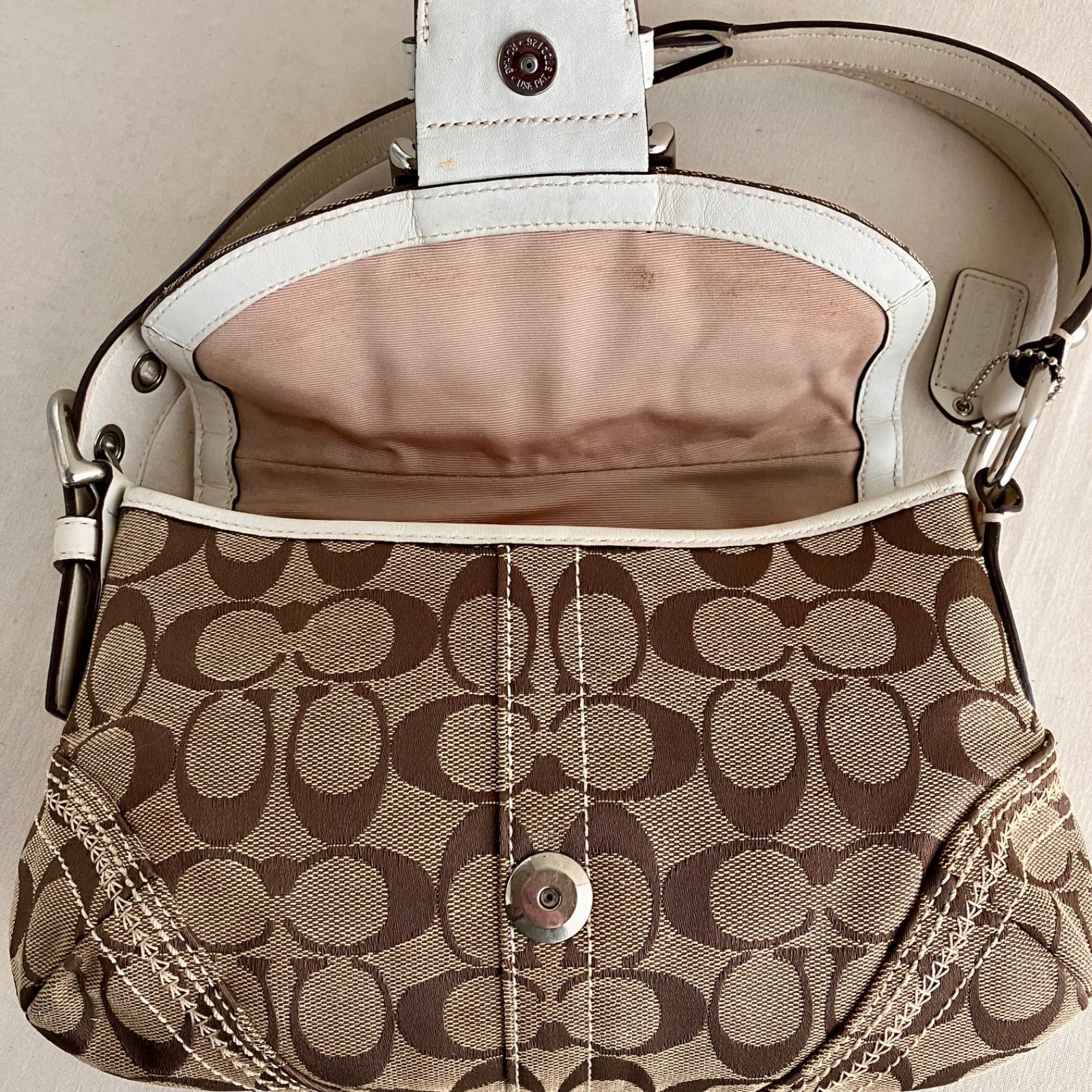 Vintage Coach y2k Signature Small Flap Soho Shoulder Bag White 