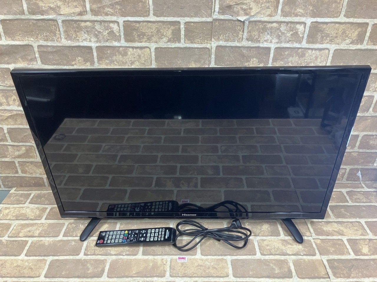 状態良好 Hisense ハイセンス 32 V型 液晶テレビ