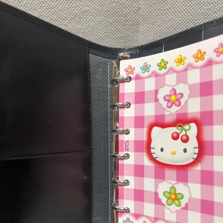 Ｋitty 黒本革手帳
