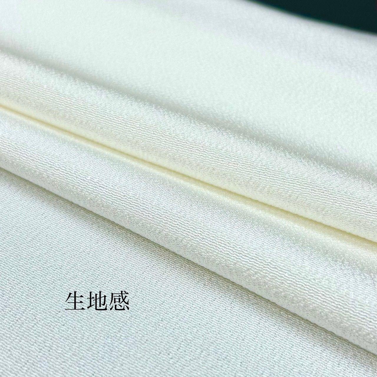  帯締め 帯揚げ 重衿 刺繍半衿 4点セット パール装飾 ツイスト ちりめん 白金 S 1 乱菊 成人式 成人式振袖 前撮り 卒業式 成人式前撮り 和装前撮り ママ振袖 バイカラー 晴れの日コーデ 振袖小物 着物小物 和装コーデ モノトーン 白 大人 系 帯締め 帯留め 帯飾り