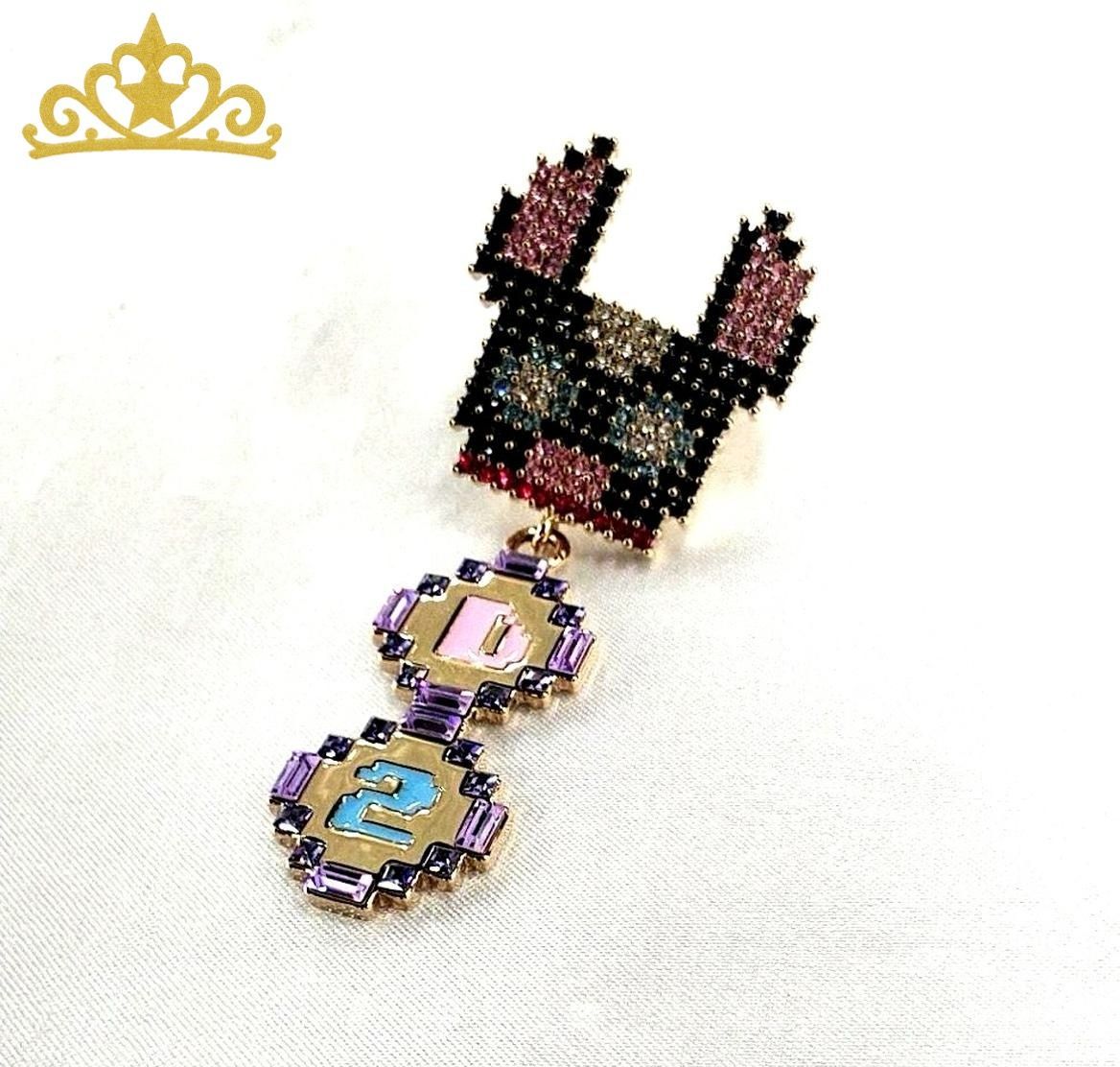 キャラクター 片耳ピアス