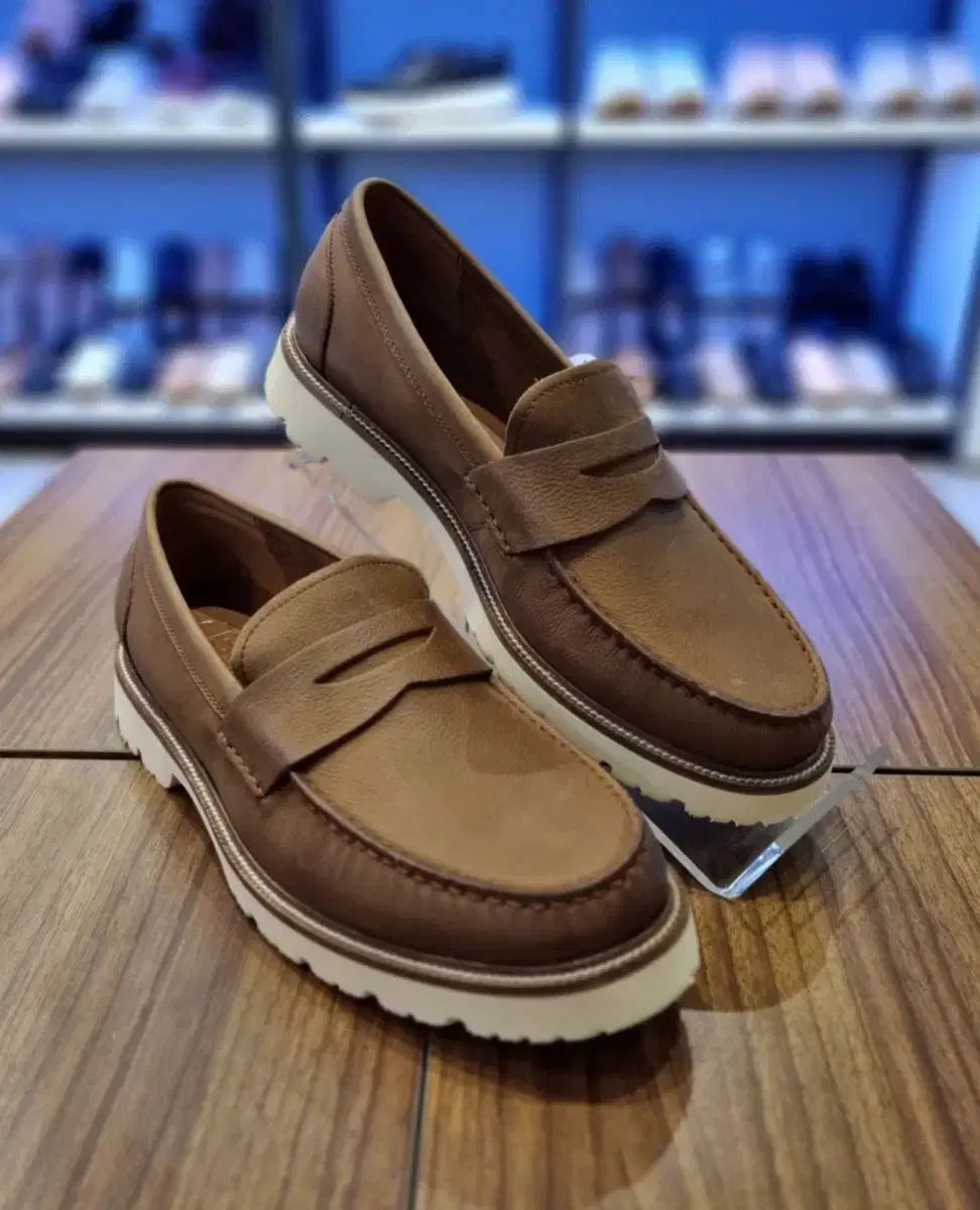 コールハーン ペニーローファー ベージュ 8 5 W NIKE 標準 275 - アメリカの代表