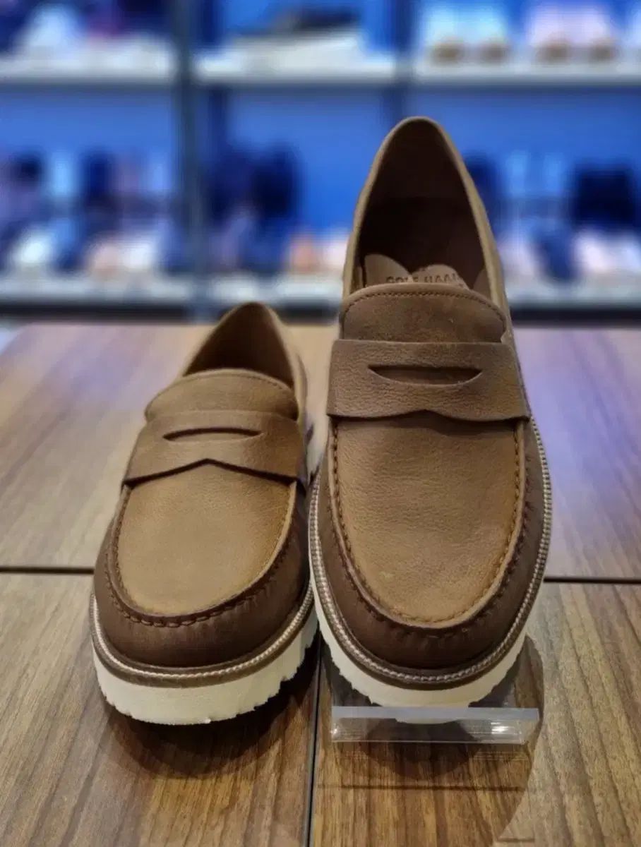 コールハーン ペニーローファー ベージュ 8 5 W NIKE 標準 275 アメリカの代表