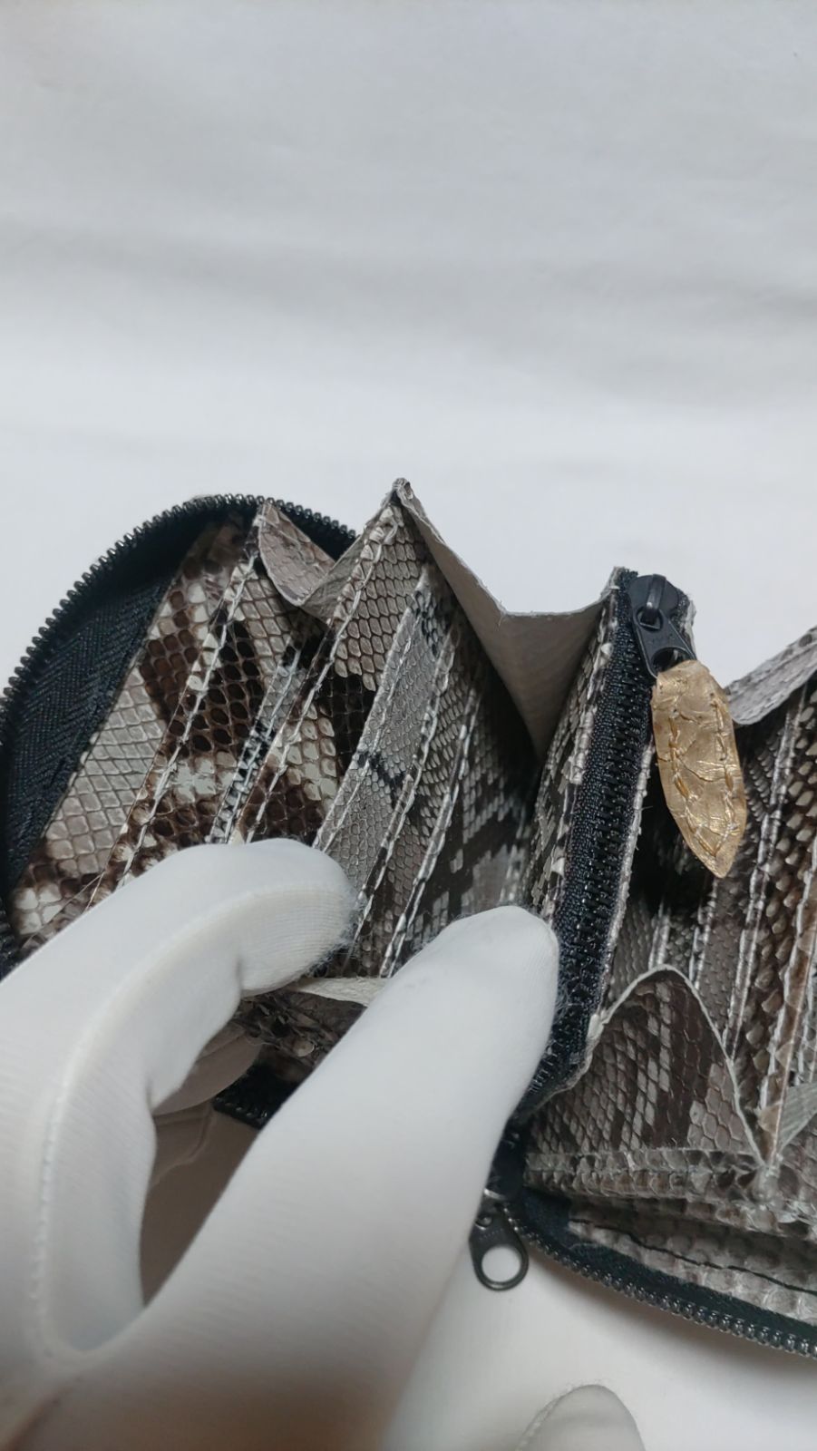 ラウンドタイプ 2つ折財布