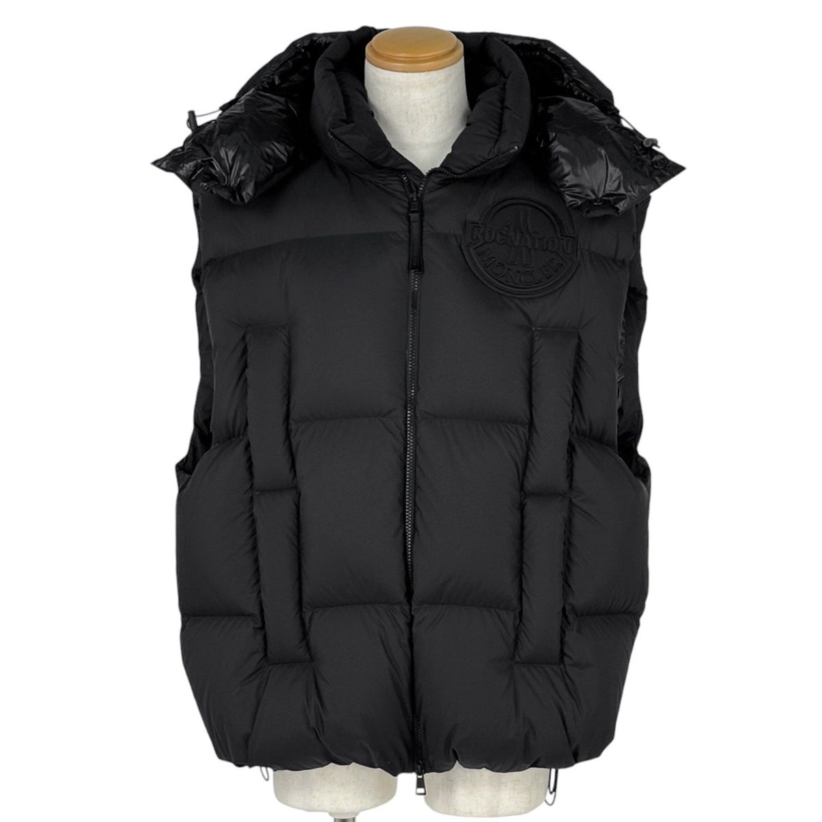 モンクレール MONCLER ロゴ ダウンベスト X ROC NATION DESIGNED BY JAY Z フード付き アウター ブラック メンズ