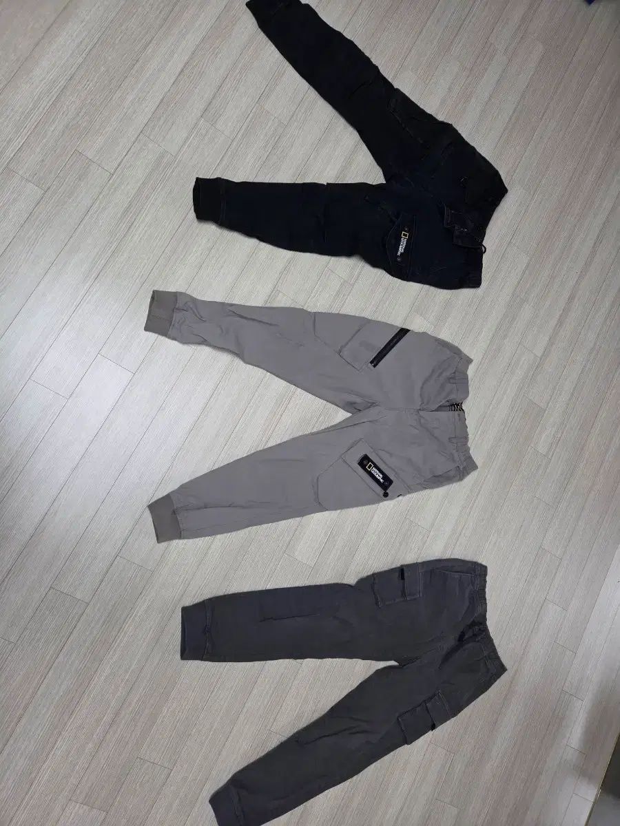 ナショナルジオグラフィック ジョガー スノーピーク 3着 合計金額です