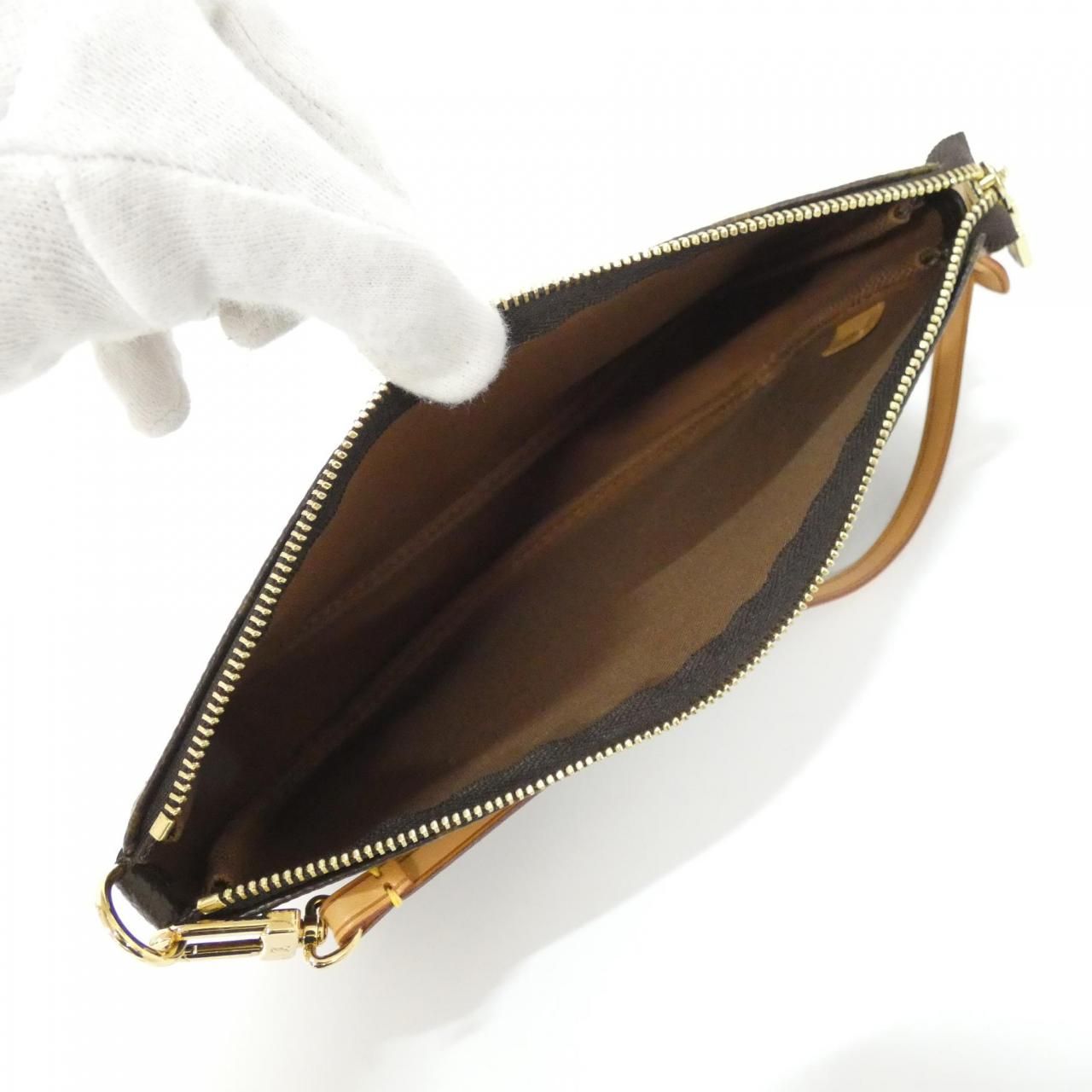 アクセソワール M