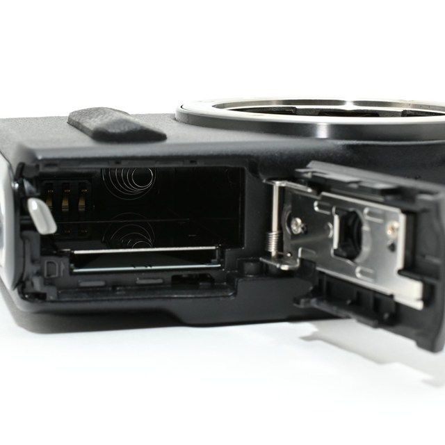 mm前枠欠け レンズ内