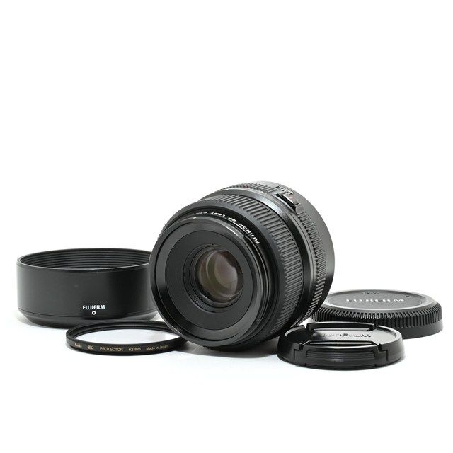 フジノン GF 63 mm F 2.8 R WR｜外観きれいな 単焦点｜中判GFXシリーズ対応の標準レンズ｜レンズフィルター＆フード付き｜描写力抜群の GFレンズ