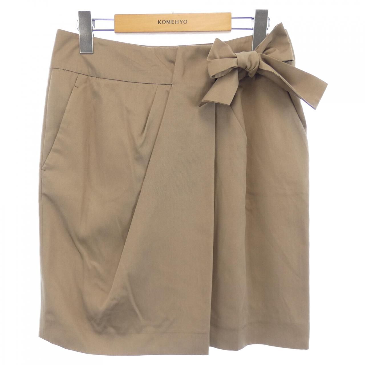 グッチ　スカート 中古・古着通販】GUCCI (グッチ) ドッグプリントシルクスカート