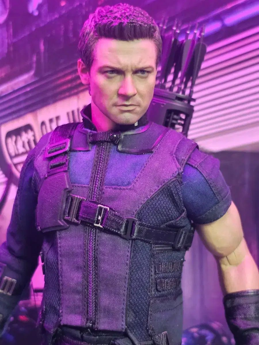 ホットトイズ ホークアイ シビルウォー 展示品