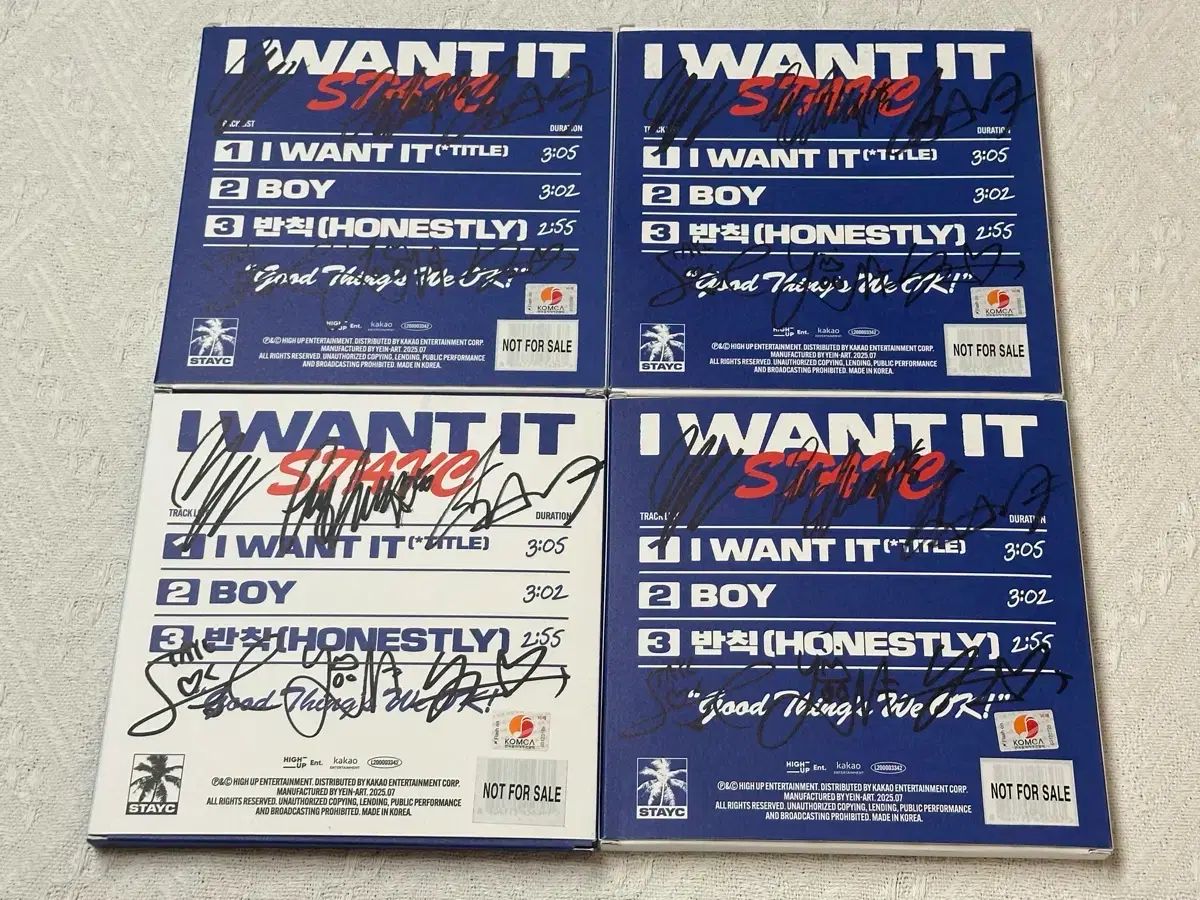 STAYC(ステイシー) サイン入り STAYC（ステイシー）サイン アルバム