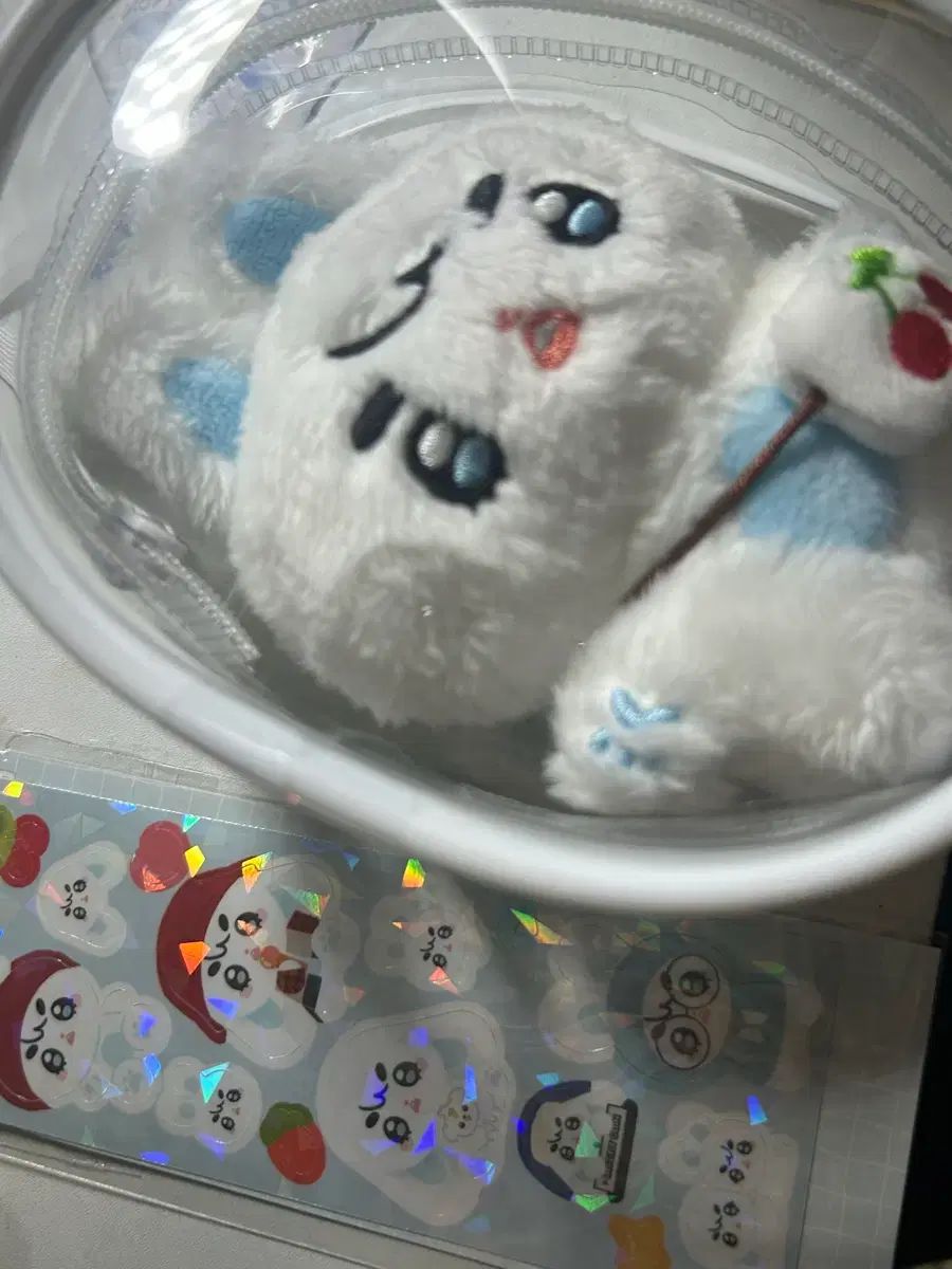 エスクプス(S.COUPS・スンチョル) ぬいぐるみ ぬい + さくらんぼバッグ