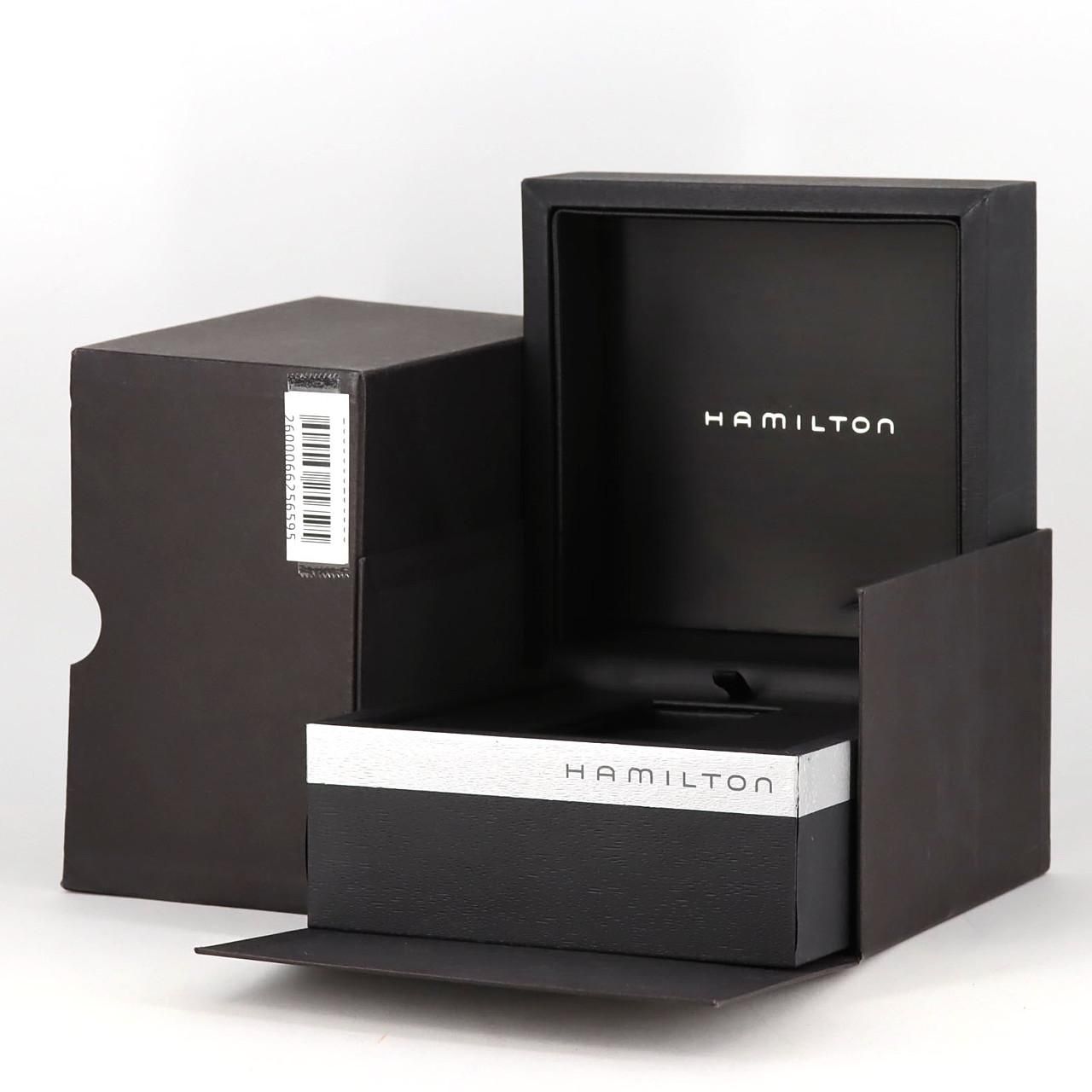 カーキパイオニア