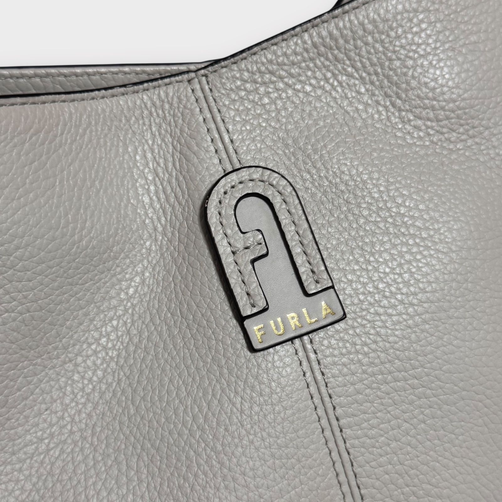 超美品！FURLA DAFUNE S HOBO フルラ ダフネ S ホーボー 2way 