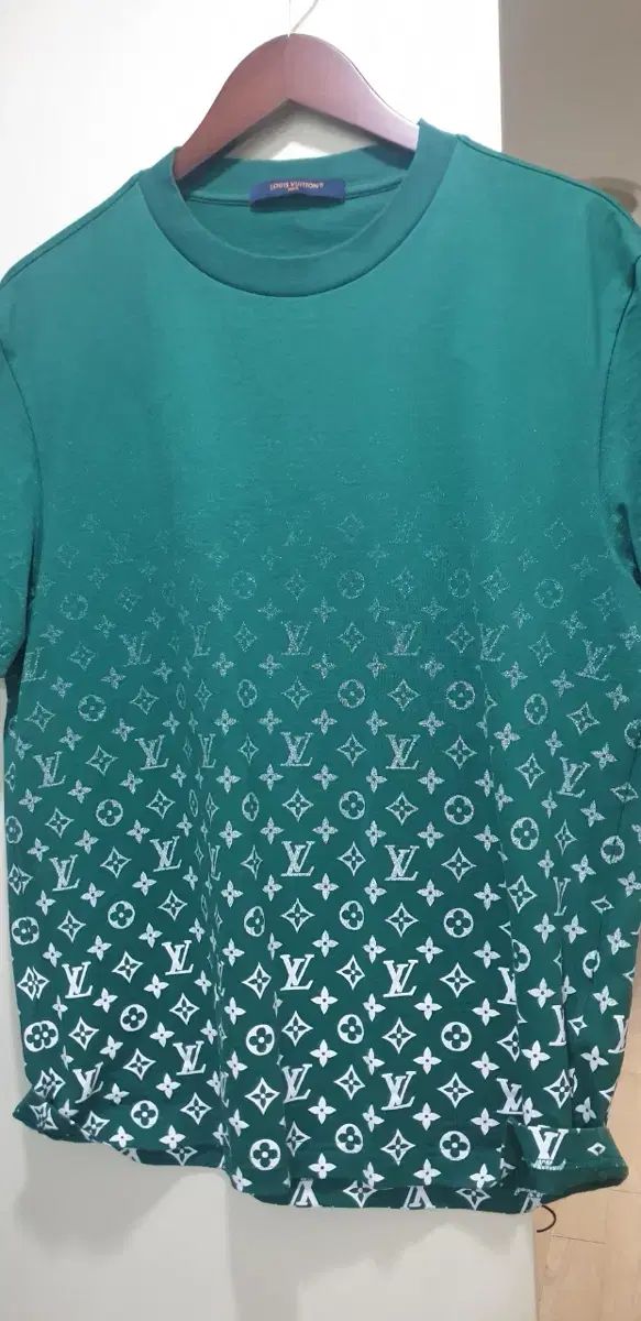 ルイヴィトン モノグラム 半袖 Tシャツ グリーン