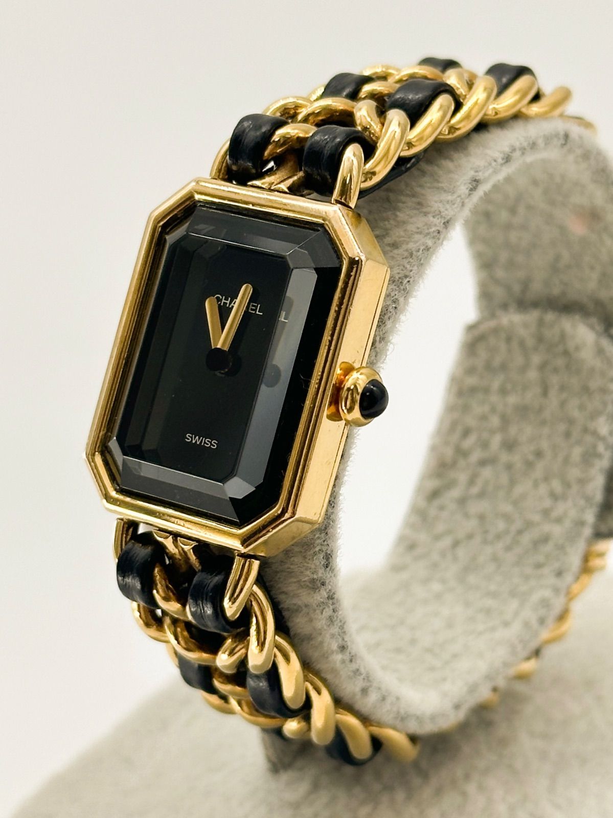 シャネル プルミエール M 腕時計 クォーツ H 0001 CHANEL ゴールドカラー ブラック文字盤