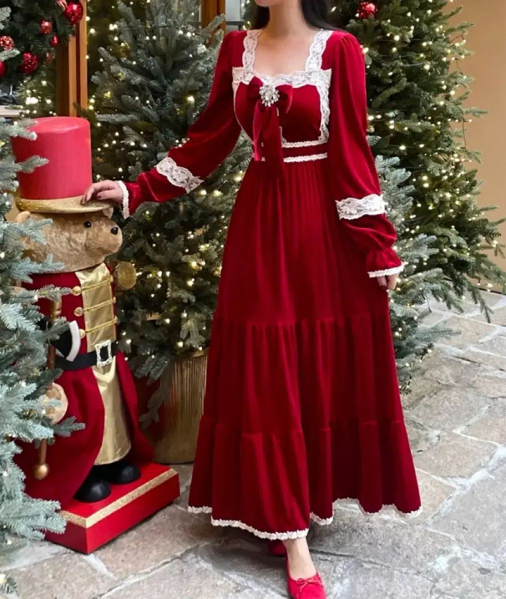 2025 Unjin ツアーベルベット ロング ドレス