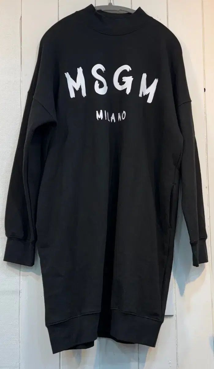 MSGM ブラック ロゴ スウェット ONE PIECE