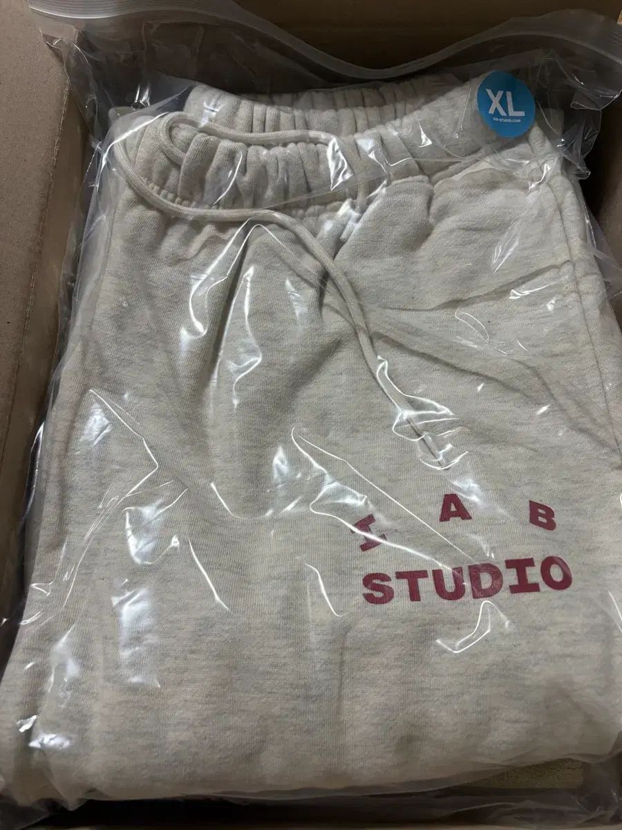 IAB Studio アイエプスタジオ スウェット パンツ オートミール ズボン イージーパンツ ジョガーパンツ スウェットパンツ 