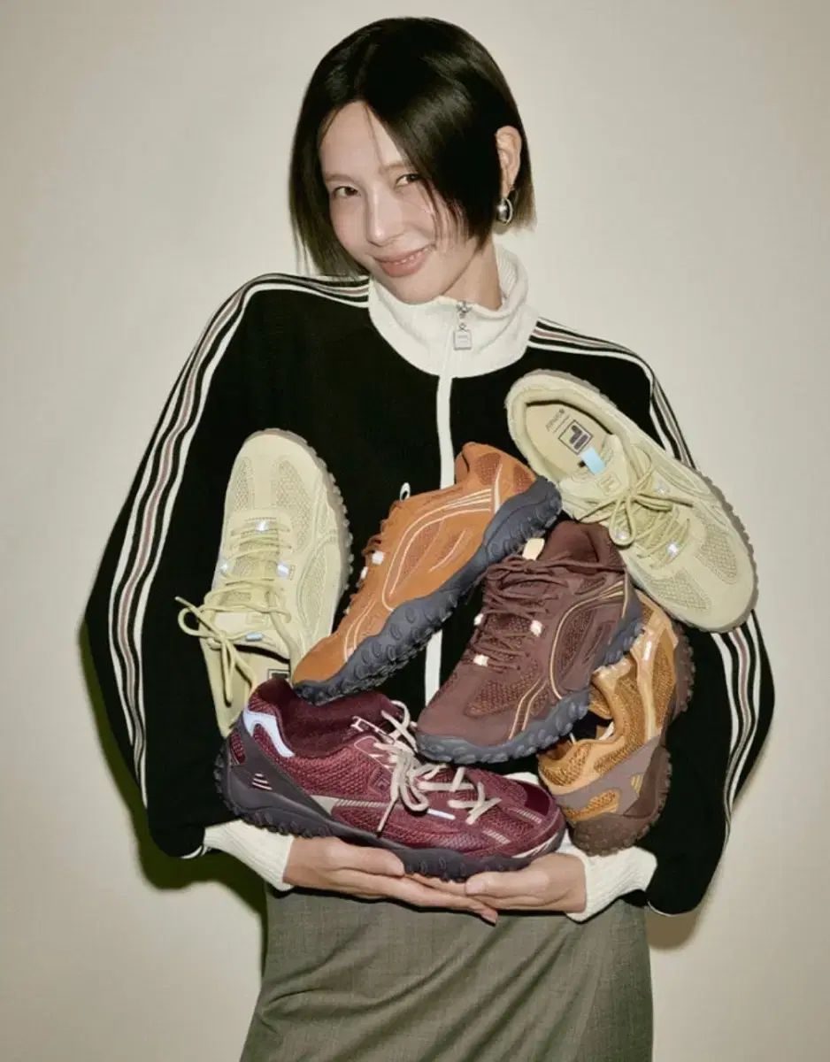 ハン ソヒ FILA フィラ ジップアップ ブラック