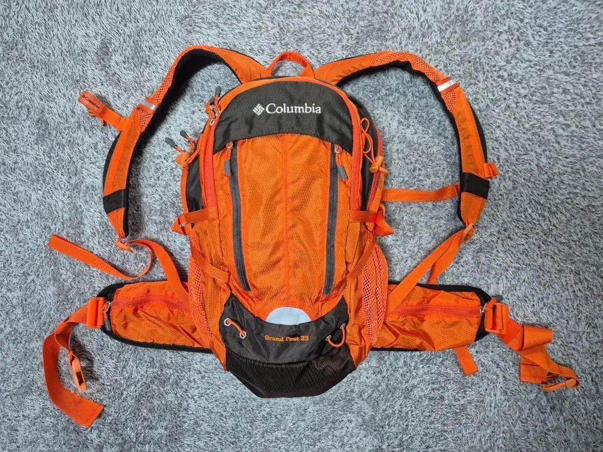 コロンビア サン SAN マウンテン バックパック Grand feat 23 L