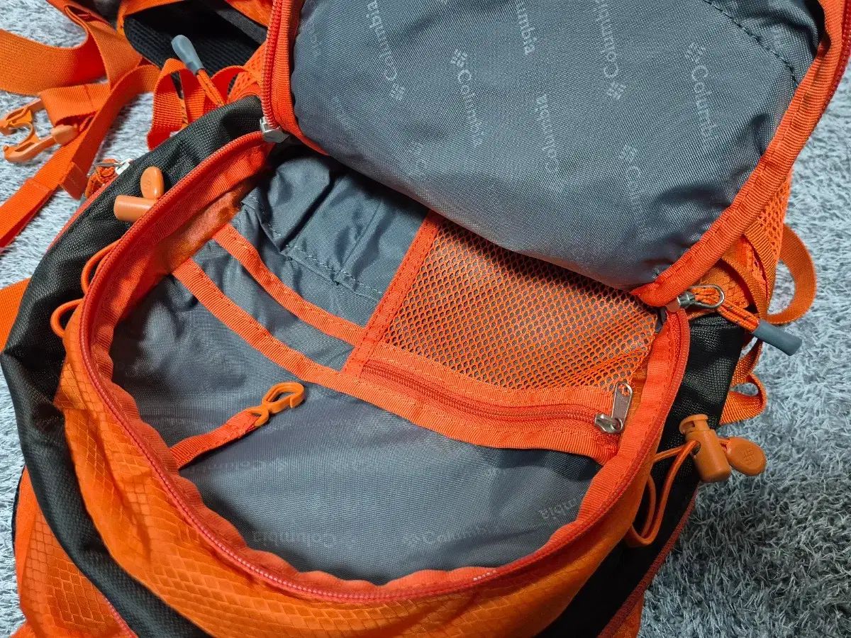  コロンビア サン SAN マウンテン バックパック Grand feat 23 L その他 アウトドアウェア小物