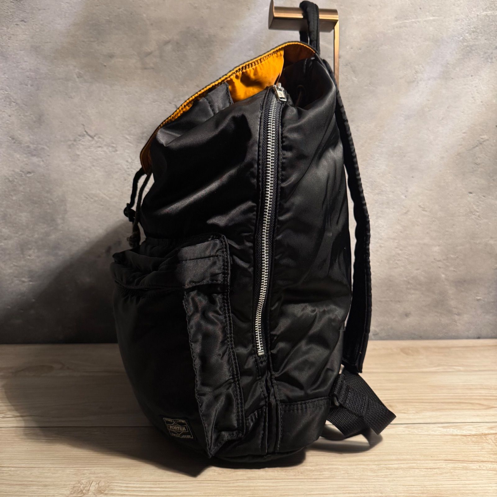 ✨美品 PORTER TANKER リュック 黒 デイパック 大容量 高耐久 ナイロン 