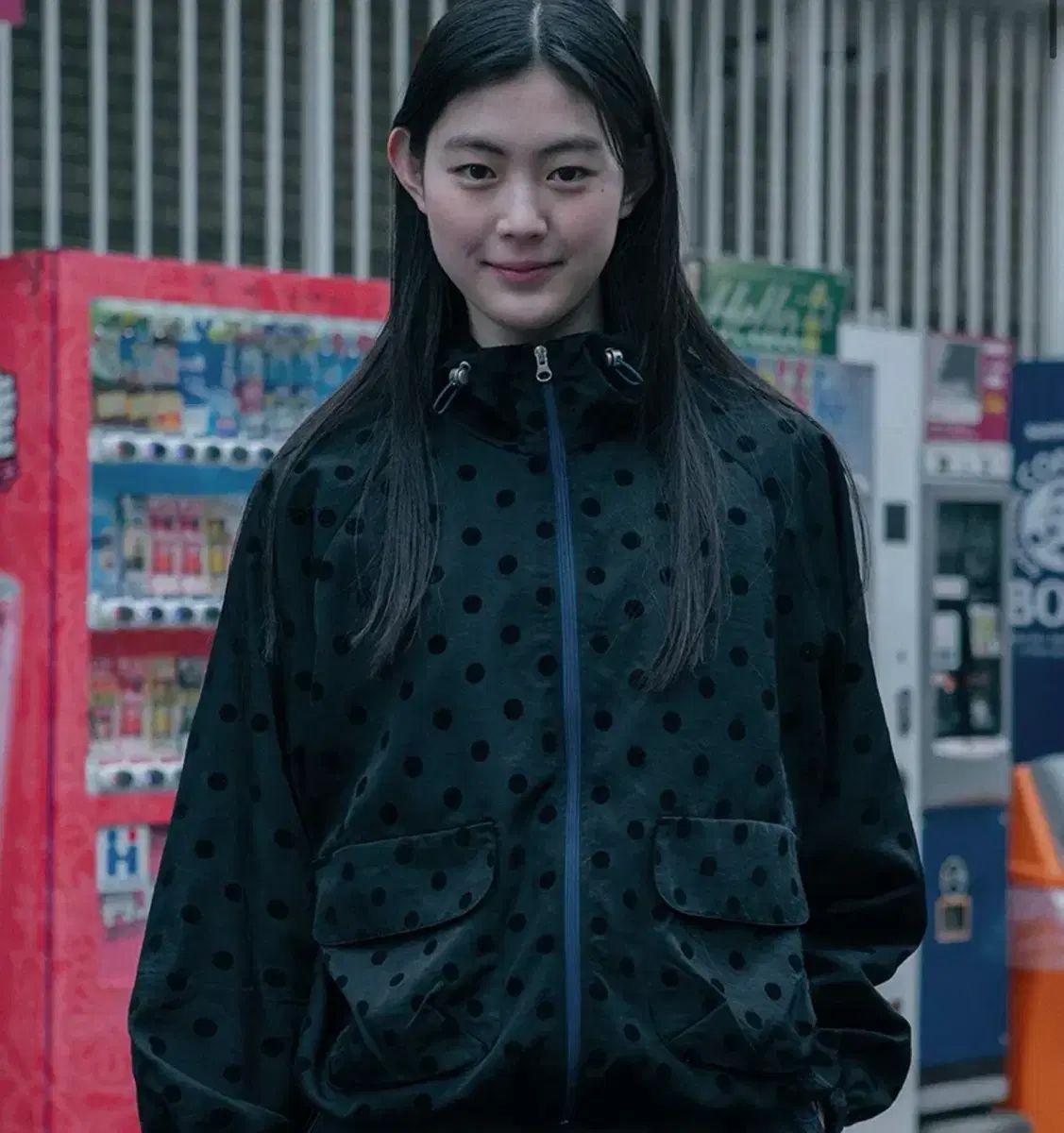 オヘシオ dot frill hooded windbreaker jumper - メルカリ