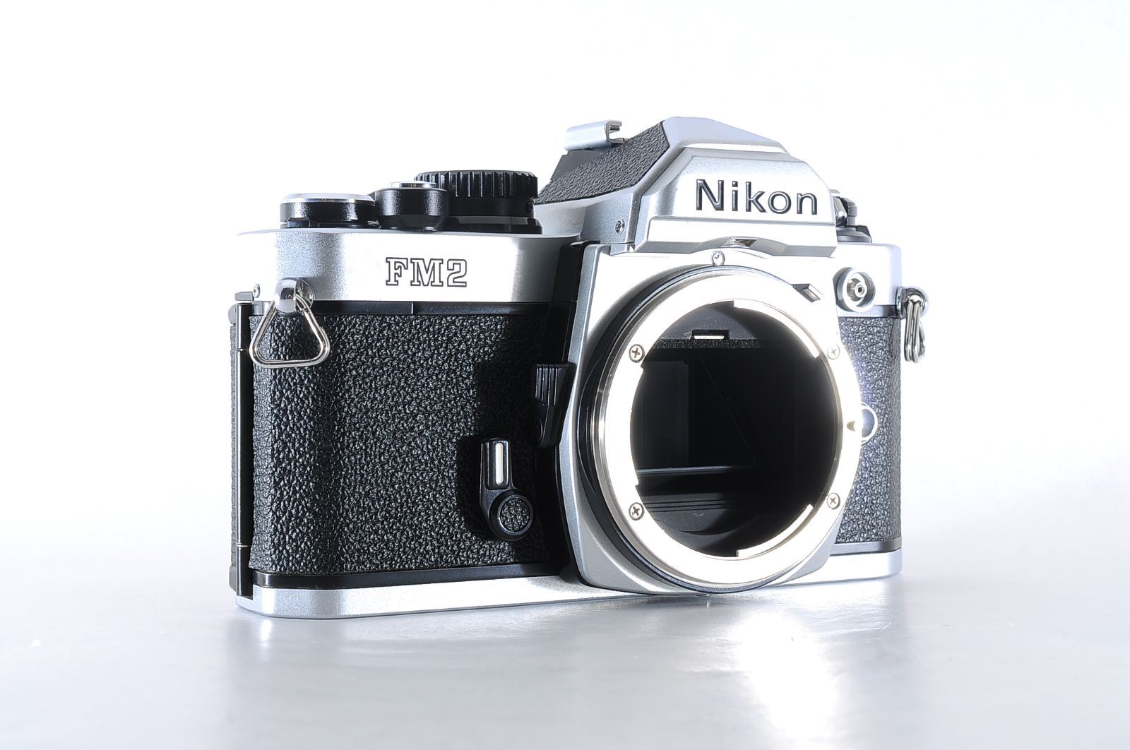  Nikon ニコン FM 2 名機フィルム一眼レフ 精密機構クリア 撮影快適モデル デジタル一眼レフ デジタルカメラ