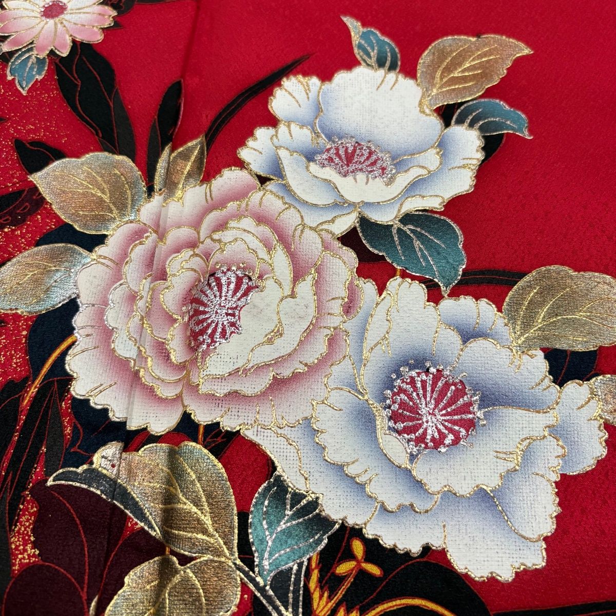 振袖 身丈166cm 裄丈68cm L 袷 手鞠 枝梅 刺繍 金彩 赤 正絹 秀