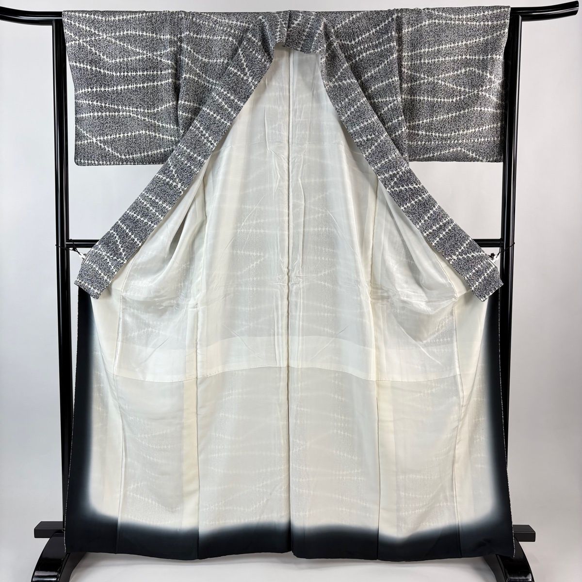  小紋 身丈164.5 cm 裄丈65 M 袷 幾何学 黒灰 正絹 秀品 小紋 着物