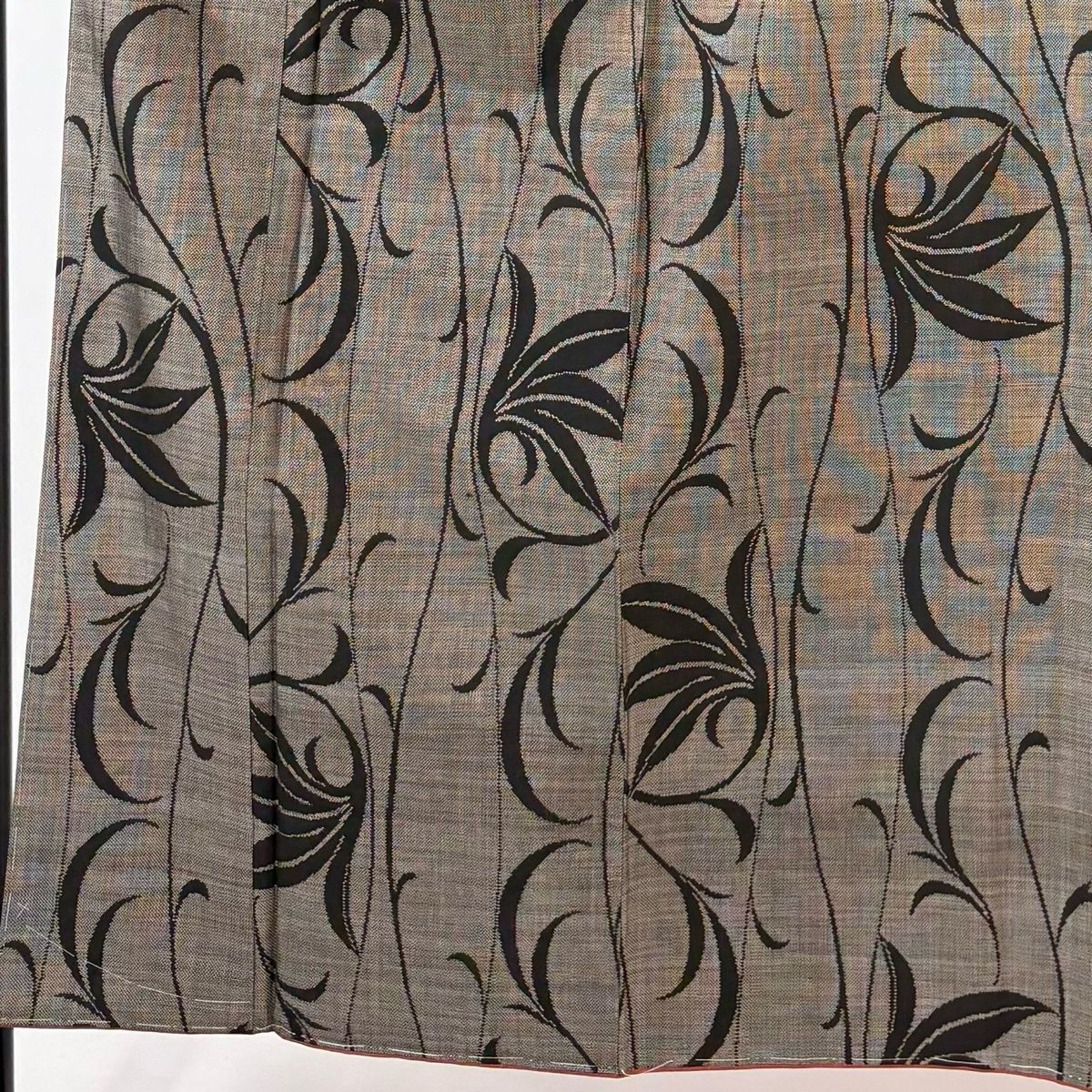 紬 身丈153.5 cm 裄丈63 S 袷 唐草 立涌 焦茶色 正絹 秀品