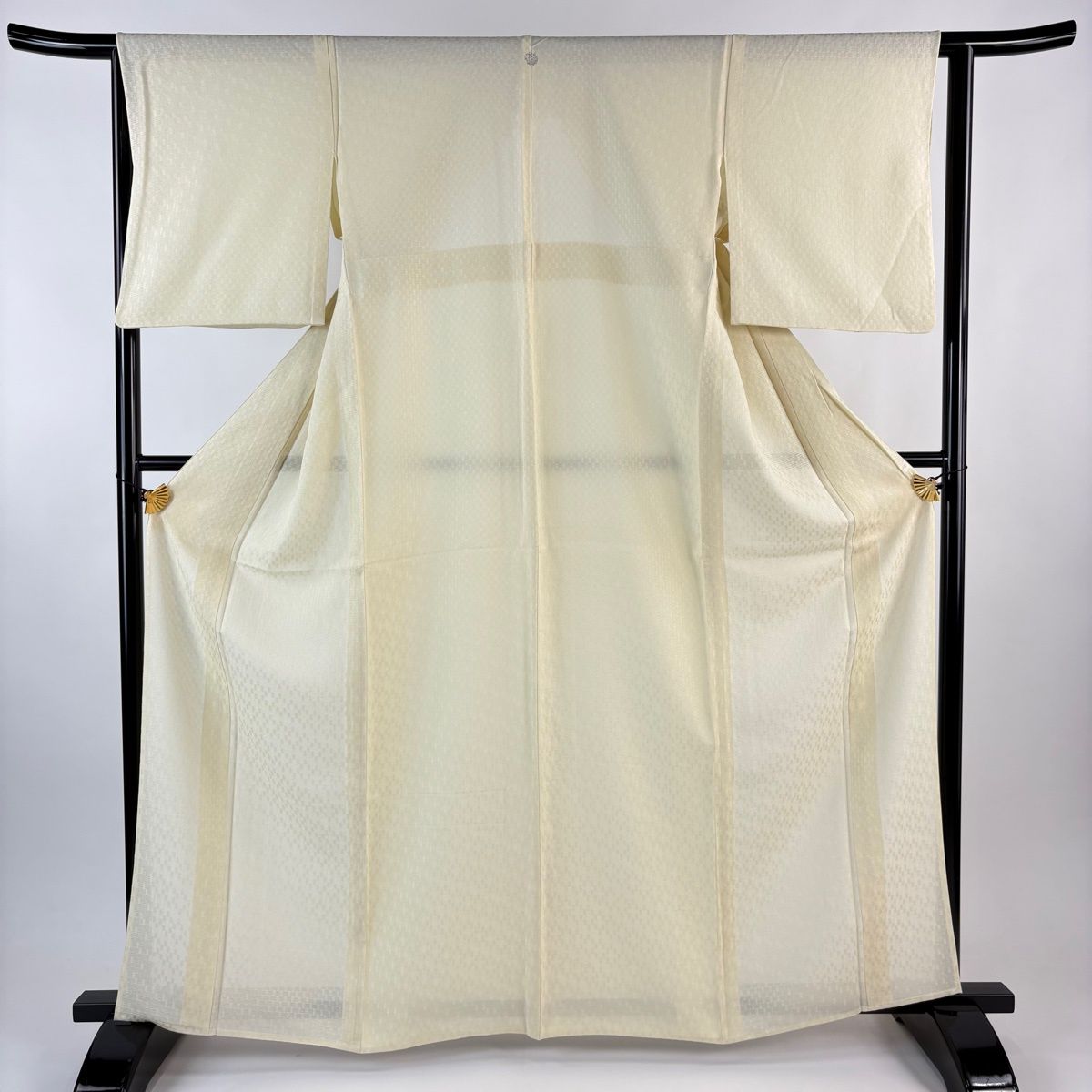 色無地 身丈163 cm 裄丈63 S 薄物 地紋 薄黄 正絹 秀品 一つ紋
