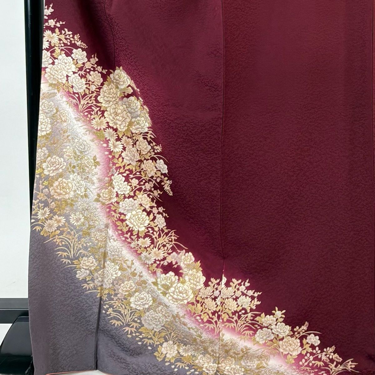 付下げ 身丈172.5 cm 裄丈68 L 袷 やまと 花丸文 牡丹 金彩 ラメ彩 赤紫 正絹 秀品