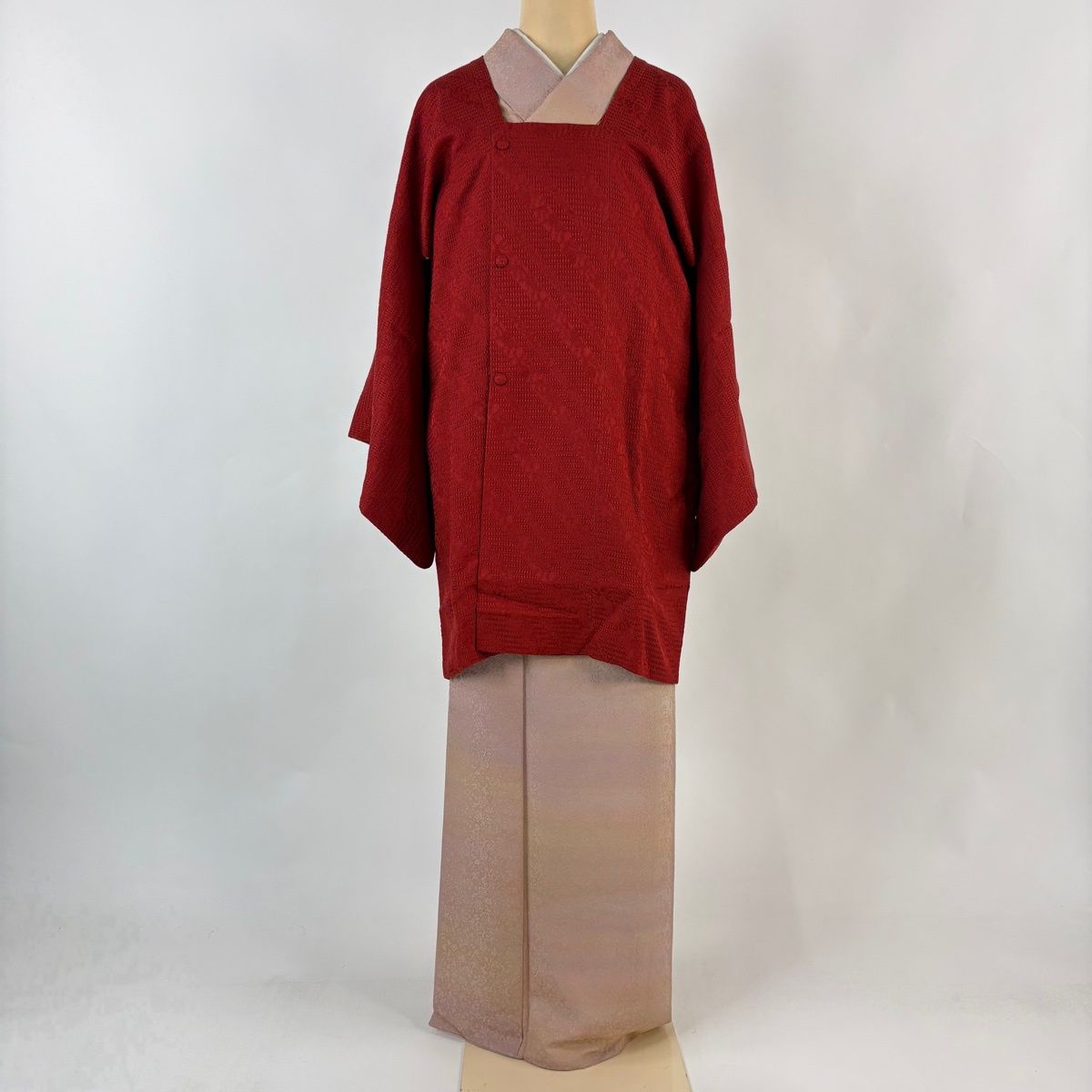 道行 身丈90 cm 裄丈66 M 和装コート 角衿 地紋 赤 正絹 秀品