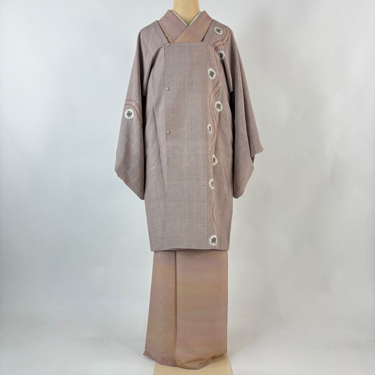 道行 身丈96.5 cm 裄丈65 M 紬地 和装コート 角衿 よろけ縞 幾何学模様 絞り 薄紫 正絹 秀品