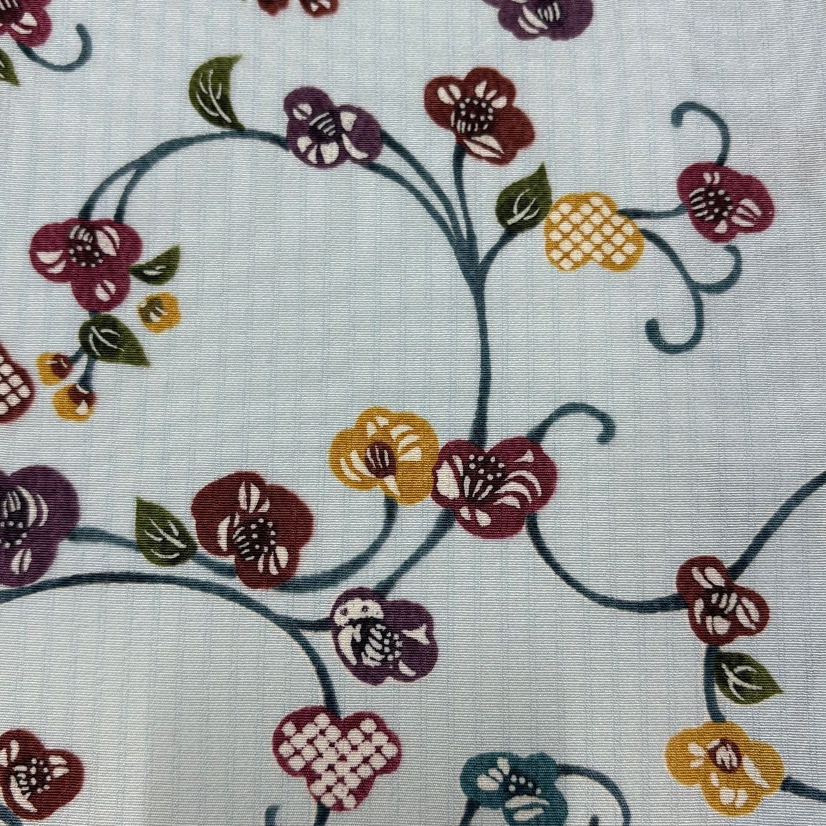  小紋 身丈174.5 cm 裄丈69 L 袷 やまと 花唐草 水色 正絹 秀品 小紋 着物