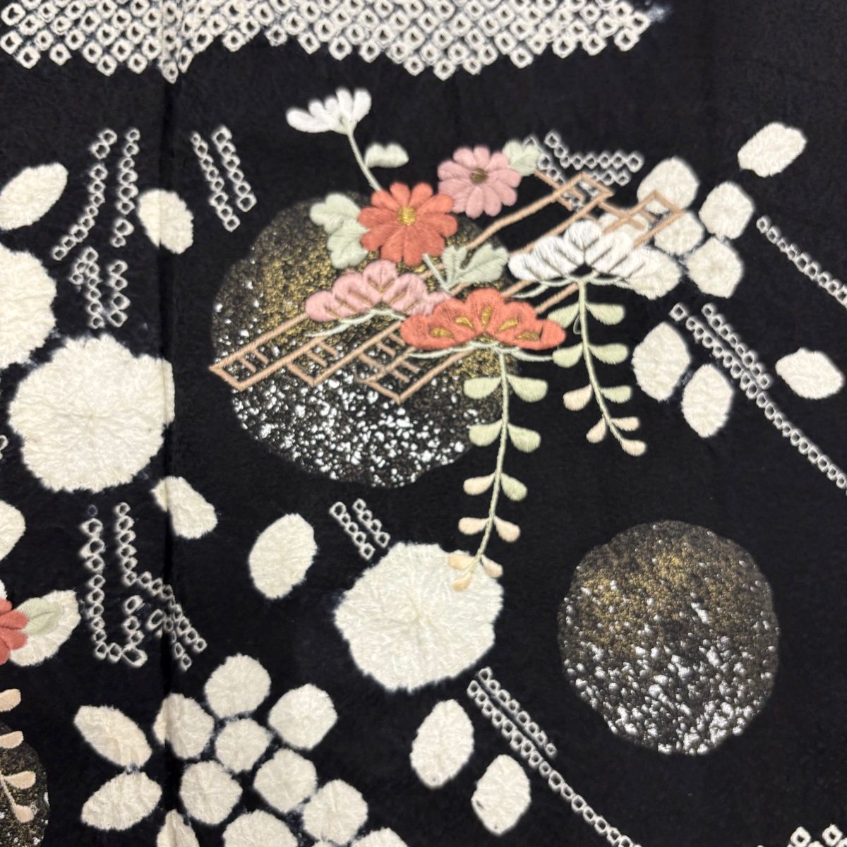  訪問着 身丈164 cm 裄丈65 5 M 袷 花筏 ヱ霞 刺繍 絞り 黒 正絹 秀品 訪問着 付け下げ 着物