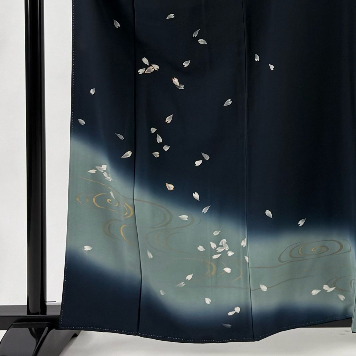 訪問着 身丈162 cm 裄丈65 M 袷 桜 流水 金糸 金彩 濃紺 正絹 秀品