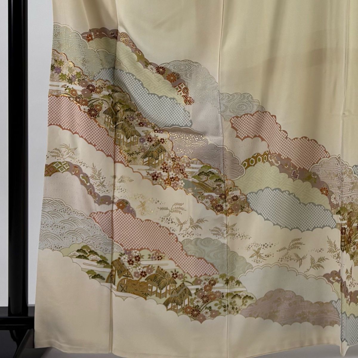 訪問着 身丈165 cm 裄丈67 M 袷 雲文 草花 金糸 金彩 クリーム 正絹 秀品