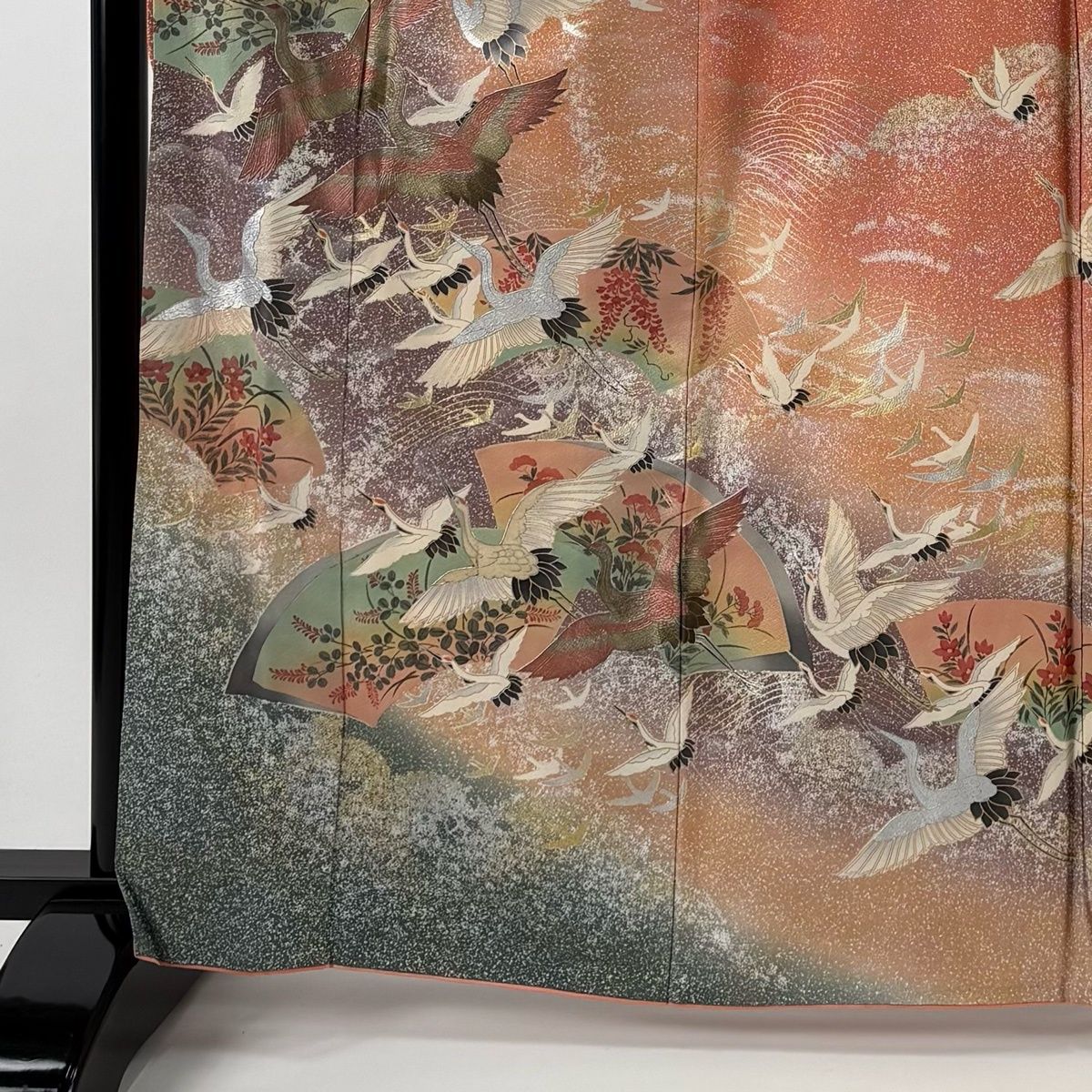 振袖 身丈164.5 cm 裄丈66 M 袷 鶴 扇面 金銀彩 ぼかし サーモンピンク 正絹 秀品
