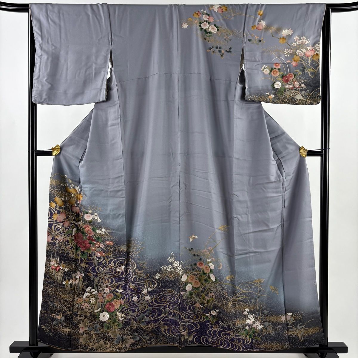 訪問着 身丈156 cm 裄丈65.5 M 袷 牡丹 流水 金糸 刺繍 灰紫 正絹 秀品