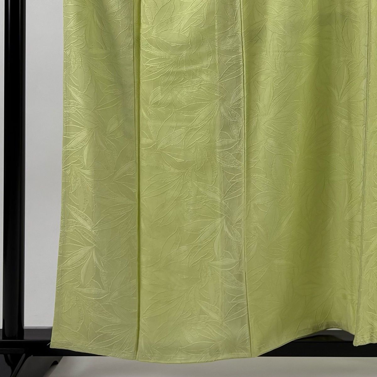 色無地 身丈158.5 cm 裄丈64 M 袷 地紋 黄緑色 正絹 秀品