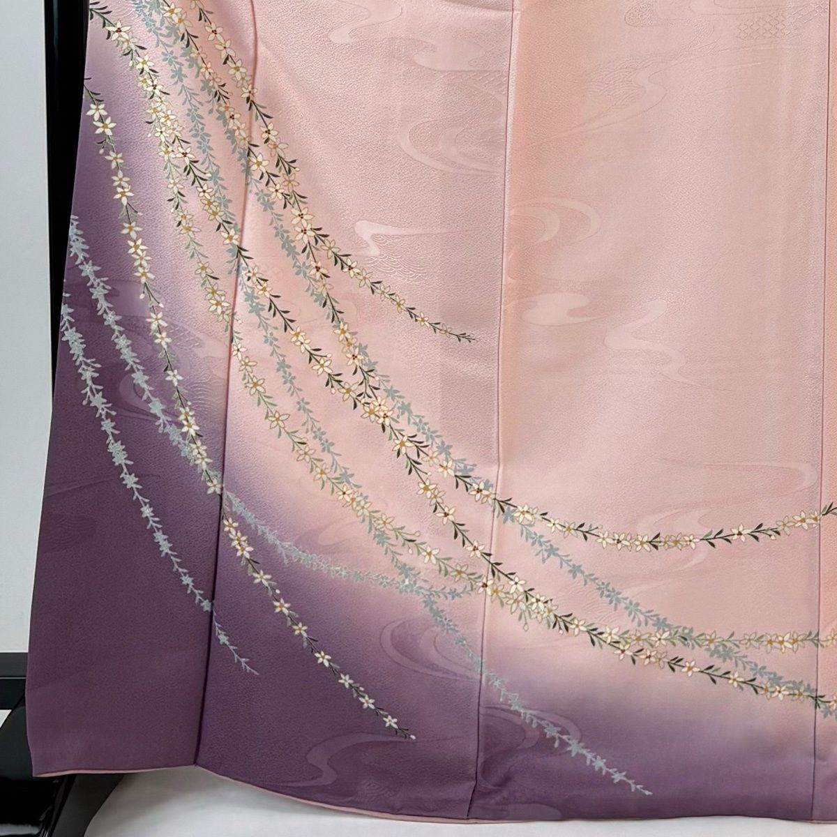 付下げ 身丈168 cm 裄丈67 M 袷 草花 地紋 金彩 染め分け ピンク 正絹 秀品