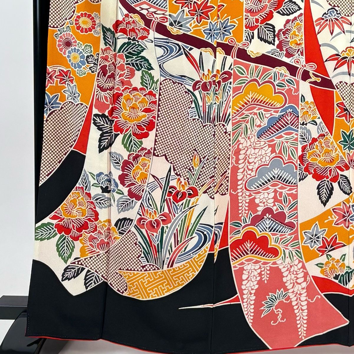 振袖 身丈163.5 cm 裄丈67 M 袷 落款 几帳 草花 縮緬 クリーム 正絹 秀品