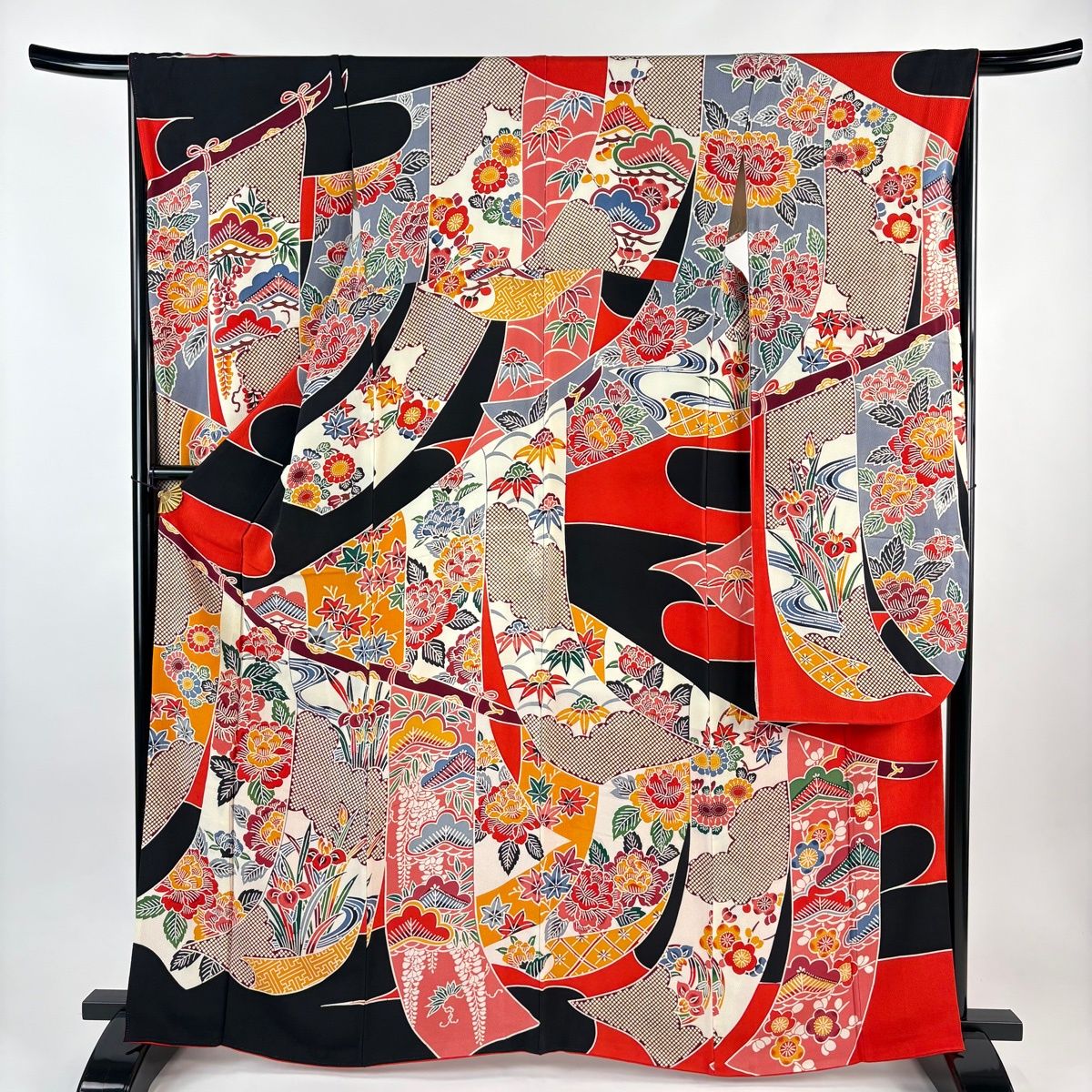 振袖 身丈163 5 cm 裄丈67 M 袷 落款 几帳 草花 縮緬 クリーム 正絹 秀品